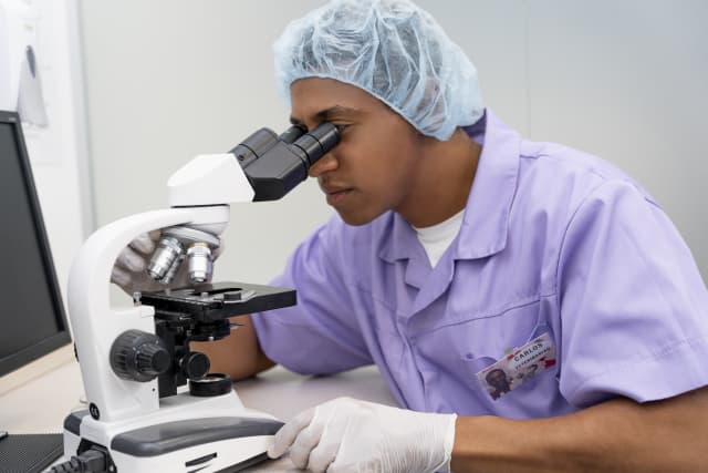 Medical consultation at Dr. Sammy clinic